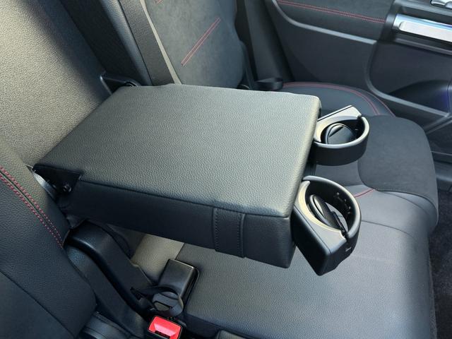 EQB EQB250+ AMGラインパッケージ 弊社デモカー/メモリー付きパワーシート/電動リアゲート/パノラミックスライディングルーフ/3列シート/アクティブパーキングアシスト/アクティブレーンキーピングアシスト/純正ドラレコ/ETC2.0/認定(16枚目)