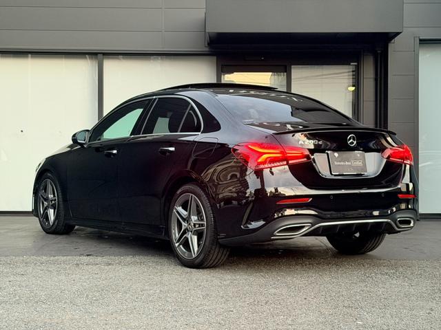 東名高速道路　横浜町田インター出口　八王子方面に分岐を二度進み、１００先すぐ左手にございます。常時６０台の良質なメルセデス認定の認定中古車を展示中。雨の日でもゆっくりとご覧いただけます。