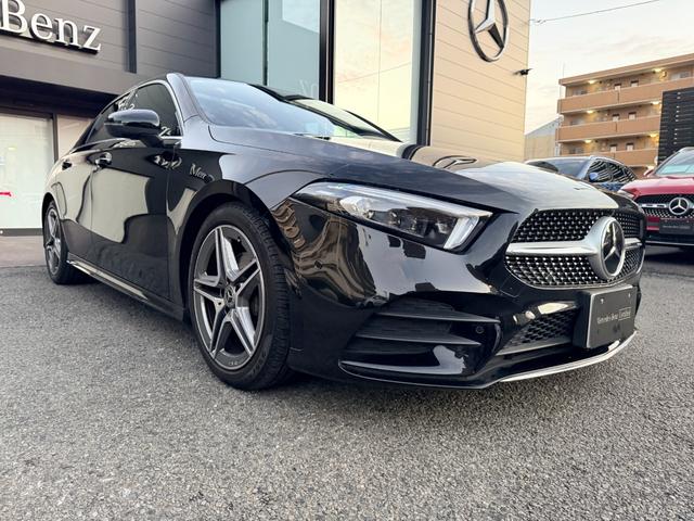 シートは疲れにくい構造となっており、スイッチ類の配置は人間工学に基づいて設計されています。ドライバーや同乗者が安全かつ快適に目的地までたどり着けるように、細かい部分にまで気が配られています。