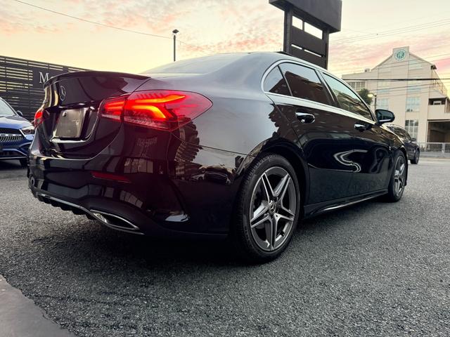 常に６０台程度の展示をしております。全ての在庫をインターネットに掲載しきれておりません。インターネットに掲載していない車両でも、お探しの車両がご案内出来るケースもございますので、是非一度ご相談下さい