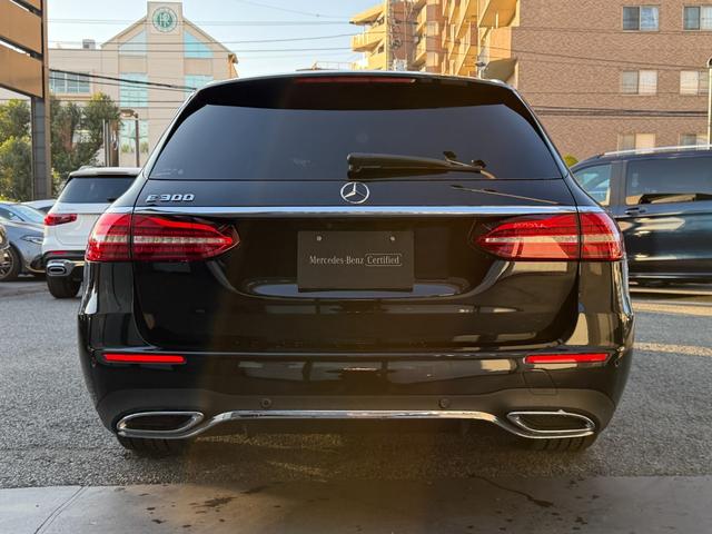 Eクラスステーションワゴン E300 ステーションワゴン スポーツ パフュームアトマイザー/メモリー付きパワーシート/電動リアゲート/後席シートヒーター/パノラミックスライディングルーフ/360度カメラシステム/burmesterサウンドサラウンドシステム(6枚目)