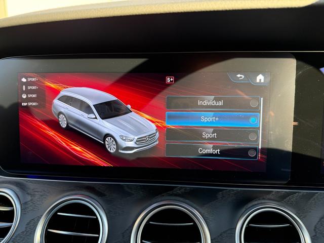 Eクラスステーションワゴン E300 ステーションワゴン スポーツ パフュームアトマイザー/メモリー付きパワーシート/電動リアゲート/後席シートヒーター/パノラミックスライディングルーフ/360度カメラシステム/burmesterサウンドサラウンドシステム(37枚目)
