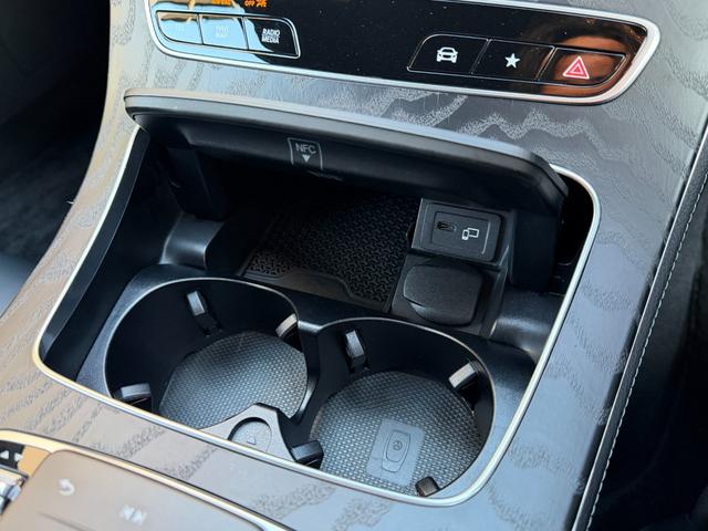 Eクラスステーションワゴン E300 ステーションワゴン スポーツ パフュームアトマイザー/メモリー付きパワーシート/電動リアゲート/後席シートヒーター/パノラミックスライディングルーフ/360度カメラシステム/burmesterサウンドサラウンドシステム(43枚目)