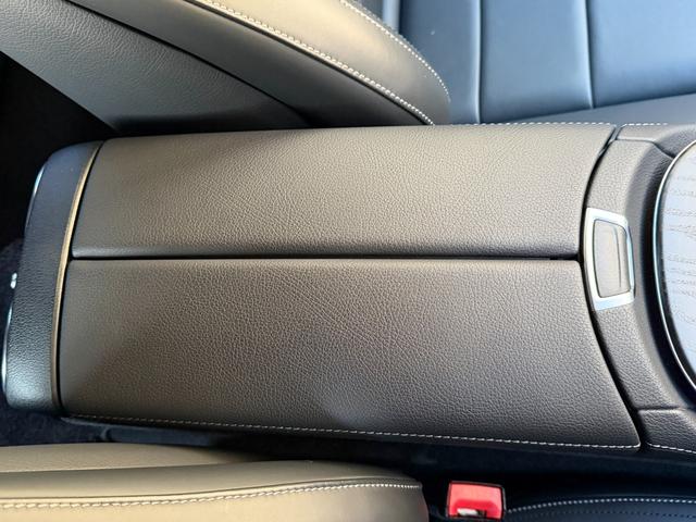 Eクラスステーションワゴン E300 ステーションワゴン スポーツ パフュームアトマイザー/メモリー付きパワーシート/電動リアゲート/後席シートヒーター/パノラミックスライディングルーフ/360度カメラシステム/burmesterサウンドサラウンドシステム(45枚目)