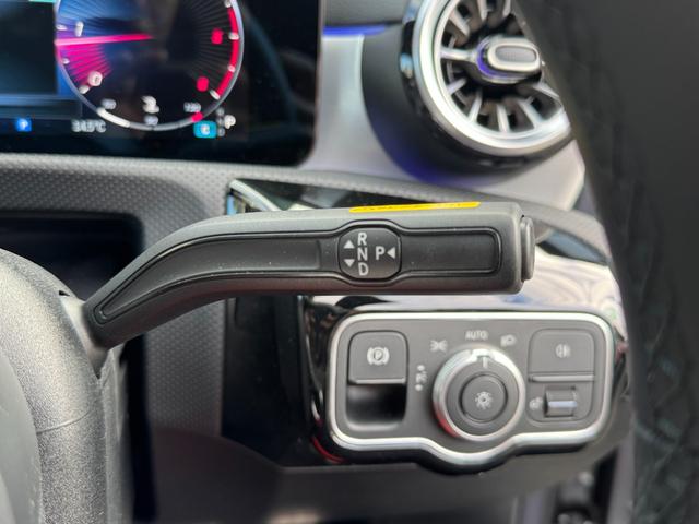 ＣＬＡクラス ＣＬＡ２００ｄ　アーバンスターズ　弊社デモカーアップ／レザーエクスクルーシブパッケージ／シートヒーター／アドバンストパッケージ／メモリー付きパワーシート／シートヒーター／新車保証継承／６４色アンビエントライト／レーダーセーフティパッケ（15枚目）