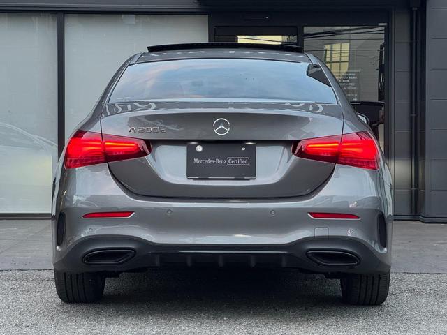 ���ϓI�Ȍ����Ɍa�����킹�鎖�Ńh���C�o�[�͎��R�ɃX�e�A�����O������܂��B�����X�e�A�����O�𑾂߂ɐݒ肳��Ă���̂́A����͂��������ς݁A��J�����Ȃ����߂ł��I