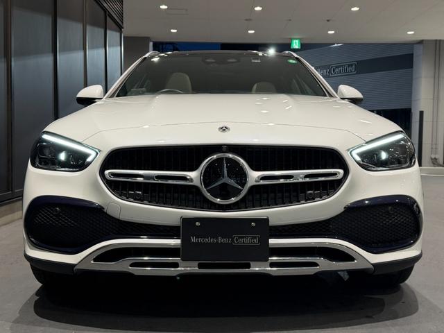 Ｃクラスオールテレイン Ｃ２２０ｄ　４マチック　オールテレイン　弊社下取り車　ＡＭＧラインパッケージ　ベーシックパッケージ　ＭＢＵＸ　ＡＲナビゲーション　ヘッドアップディスプレイ　本革巻きスポーツステアリング　大径ブレーキシステム（5枚目）
