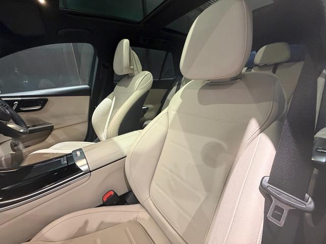 Ｃクラスオールテレイン Ｃ２２０ｄ　４マチック　オールテレイン　弊社下取り車　ＡＭＧラインパッケージ　ベーシックパッケージ　ＭＢＵＸ　ＡＲナビゲーション　ヘッドアップディスプレイ　本革巻きスポーツステアリング　大径ブレーキシステム（14枚目）