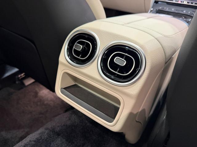 Ｃクラスオールテレイン Ｃ２２０ｄ　４マチック　オールテレイン　弊社下取り車　ＡＭＧラインパッケージ　ベーシックパッケージ　ＭＢＵＸ　ＡＲナビゲーション　ヘッドアップディスプレイ　本革巻きスポーツステアリング　大径ブレーキシステム（19枚目）