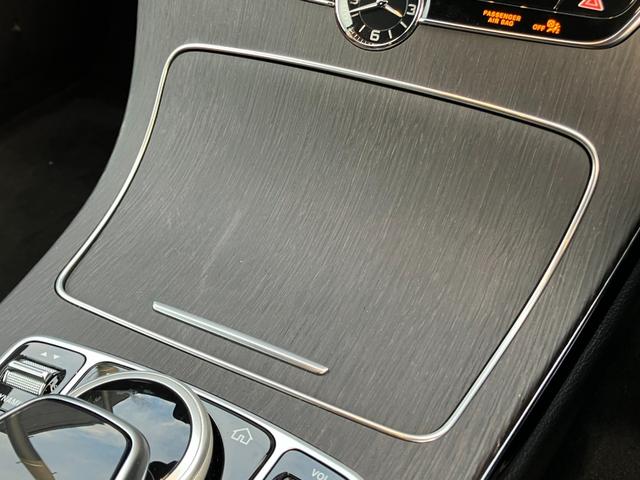 Ｃクラス Ｃ１８０カブリオレスポーツレザエクスクルシブパッケジ　弊社下取り車／レザーエクスクルーシブパッケージ／ダークレッドソフトトップ／エアサスペンション／エアバランスパッケージ／クランベリーレッドレザー／シートヒーター／シートクーラー／ヘッドアップディスプレイ（36枚目）