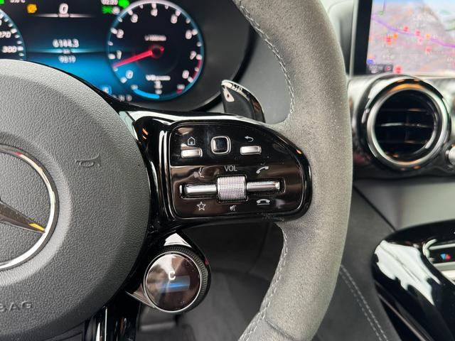 ＧＴ Ｒ　弊社下取／カーボンブレーキ／カーボンエクステリア／フルレザー／レーダー付き／ＥＴＣ２．０／認定中古車２年保証／ｂｕｒｍｅｓｔｅｒサウンドサラウンドシステム／純正ドラレコ／レーダーセーフティパッケージ（17枚目）