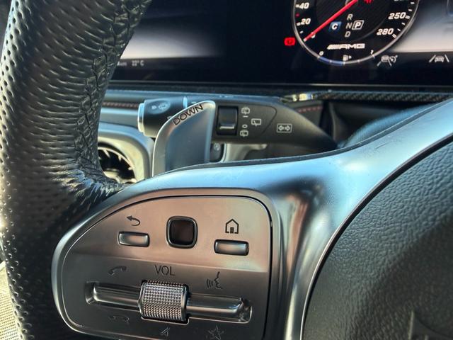 Ｇクラス Ｇ６３　弊社下取り車／ガラススライディングルーフ／ブラック×ベンガルレッドナッパレザー／シートヒーター／シートクーラー／リラクゼーション機能／ブルメスターサラウンドサウンド／ＡＭＧレッドブレーキキャリパー（29枚目）