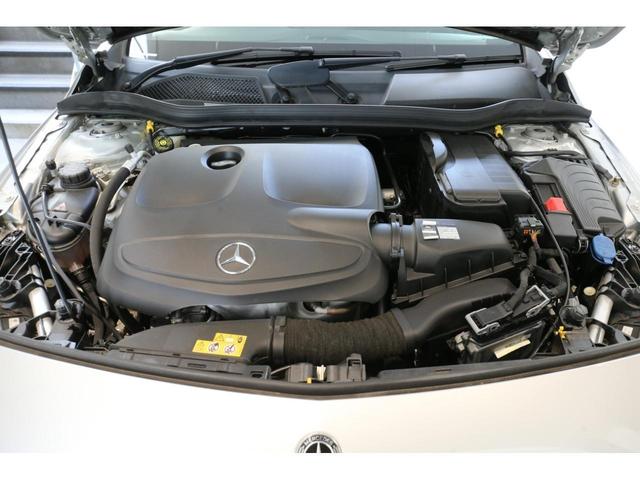 A180 AMG スタイル プレミアムパッケージ/レーダーセーフティパッケージ/パノラミックスライディングルーフ/メモリー付フルパワーシート/シートヒーター/COMANDシステム/純正ナビ/地デジテレビ/認定中古車/禁煙車(9枚目)