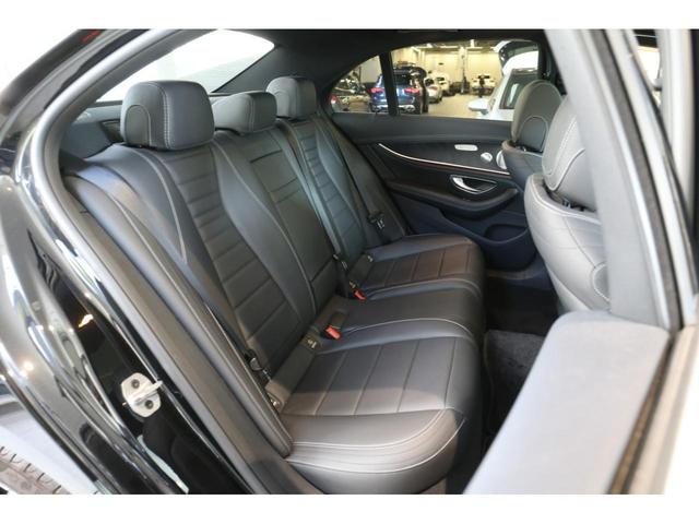 E200 アバンギャルド AMGライン 認定中古車 当社ユーザー様お下取り車 ナッパレザーシート パノラミックスライディングルーフ シートヒーター 電動リアゲート 360°カメラシステム キーレスゴー(8枚目)
