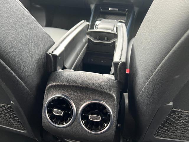 GLB200d 認定中古車/レーダーセーフティパッケージ/360°カメラ/メモリー付パワーシート/シートヒーター/3列目シート//マルチビームLEDヘッドライト/スマートフォン連携機能/自動開閉テールゲート/ワイヤレ(23枚目)
