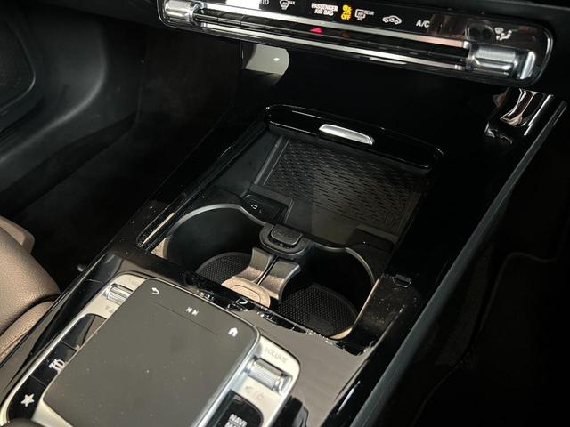 A180 当社お下取車/禁煙車/レーダーセーフティパッケージ/アクティブディスタンスアシスト・ディストロニック/アンビエントライト/MBUX/ワイヤレスチャージング/携帯電話ハンズフリー機能/キーレススタート/(24枚目)