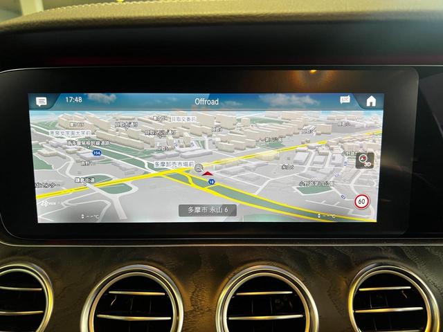 Ｅ２００　４マチック　スポーツ　ワンオーナー／弊社下取り／エクスクルーシブＰ／ＡＭＧラインインテリアＰ／ヘッドアップディスプレイ／３６０°カメラ／自動開閉トランク／本革シート／ＡＭＧスポーツステアリング／ヒートヒーター／Ｂｕｒｍｅｓ(14枚目)