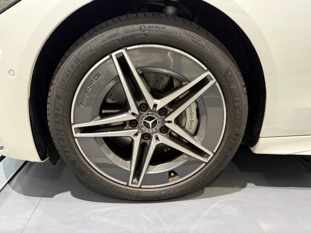 Ｃクラス Ｃ３５０ｅスポーツ　弊社デモカーアップ／ワンオーナー／ベーシックＰ／レザーエクスクルーシブＰ／パノラミックスライディングルーフ／メモリ付きパワーシート／シートヒーター／３６０度カメラ／純正ドラレコ／電動リアゲート／新車保（10枚目）