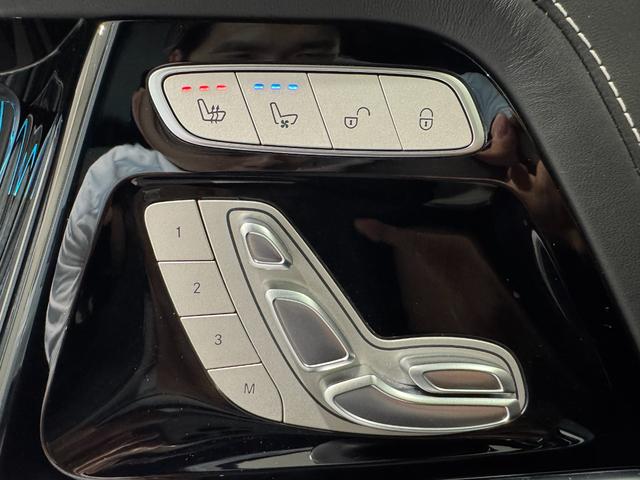 Ｇクラス Ｇ６３　弊社下取／１オーナー／マヌファクトゥーアプログラム／インテリア＋パッケージ／ＡＭＧナイトパッケージ／マットブラック２１インチアルミホイール／リラクゼーション機能／ナッパーレザー／新車保証継承（33枚目）