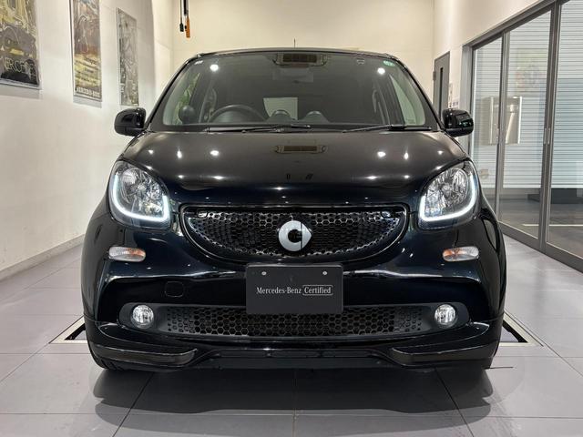 スマートフォーフォー ＢＲＡＢＵＳ　スポーツ　弊社下取／９インチナビ／Ｂｌｕｅｔｏｏｔｈ接続／パノラミックルーフ／シートヒーター／本革シート／スポーツペダル／ＢＲＡＢＵＳスポイラー／オートライト／レーンキーピングアシスト／オートエアコン／禁煙車／（4枚目）