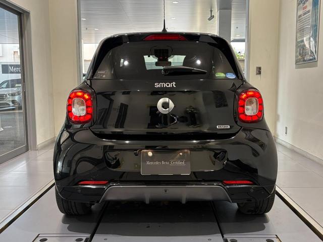 スマートフォーフォー ＢＲＡＢＵＳ　スポーツ　弊社下取／９インチナビ／Ｂｌｕｅｔｏｏｔｈ接続／パノラミックルーフ／シートヒーター／本革シート／スポーツペダル／ＢＲＡＢＵＳスポイラー／オートライト／レーンキーピングアシスト／オートエアコン／禁煙車／（5枚目）