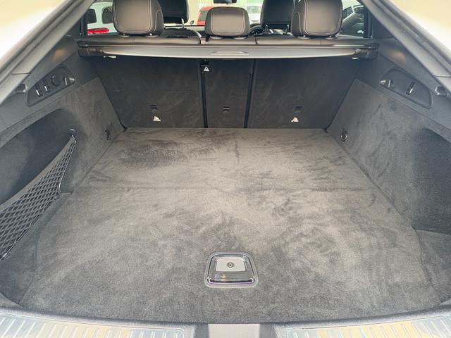 ＧＬＣ ＧＬＣ２２０ｄ　４マチック　クーペ　ＡＭＧライン　スライディングルーフ／アンビエントライト／メモリ付きパワーシート／シートヒーター／フルセグ／Ｂｌｕｅｔｏｏｔｈ／ＡＩＲＭＡＴＩＣサスペンション／電動リアゲート／レーダーセーフティー／認定中古車２年保証（8枚目）