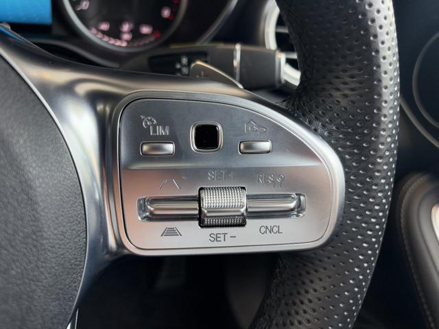 ＧＬＣ ＧＬＣ２２０ｄ　４マチック　クーペ　ＡＭＧライン　スライディングルーフ／アンビエントライト／メモリ付きパワーシート／シートヒーター／フルセグ／Ｂｌｕｅｔｏｏｔｈ／ＡＩＲＭＡＴＩＣサスペンション／電動リアゲート／レーダーセーフティー／認定中古車２年保証（17枚目）