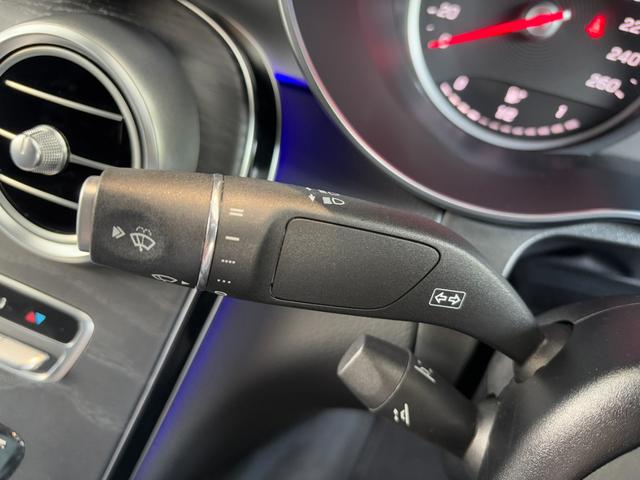 ＧＬＣ ＧＬＣ２２０ｄ　４マチック　クーペ　ＡＭＧライン　スライディングルーフ／アンビエントライト／メモリ付きパワーシート／シートヒーター／フルセグ／Ｂｌｕｅｔｏｏｔｈ／ＡＩＲＭＡＴＩＣサスペンション／電動リアゲート／レーダーセーフティー／認定中古車２年保証（18枚目）