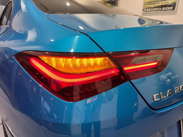 ＣＬＡクラス ＣＬＡ２００ｄ　ＡＭＧラインパッケージ　当社デモカー　認定中古車　禁煙車　ワンオーナー　ＡＭＧライン　メモリー付きパワーシート　キーレスゴー　純正ドライブレコーダー　ナビゲーションシステム　バックカメラ　ＥＴＣ　ハイパーブルー外装（37枚目）