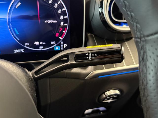 ＧＬＣ ＧＬＣ３５０ｅ　４ＭクペスポＥＤスタＡＭＧレザエクＰ　弊社デモカーアップ　ワンオーナー　ＡＭＧレザーエクスクルーシブパッケージ　電動リアゲート　メモリー付きパワーシート　シートヒーター　ヘッドアップディスプレイ　３６０°カメラ　アンビエントライ　新車保証（17枚目）