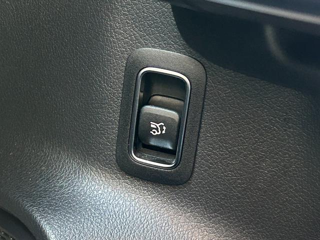 ＧＬＡクラス ＧＬＡ２００ｄ　４マチック　ＡＭＧライン　認定中古車　ＡＭＧライン　ナビゲーションパッケージ　パノラミックスライディングルーフ　電動リアゲート　３６０°カメラシステム　キーレスゴーメモリー付きパワーシート　純正ドライブレコーダー（55枚目）