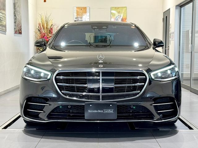 Ｓクラス Ｓ５００　４マチック　ＡＭＧラインパッケージ　黒革／弊社下取／ベーシックＰ／レザーエクスクルーシブＰ／ＡＲヘッドアップディスプレイ／３Ｄコックピット／パノラミックスライディングルーフ／シートヒーター・ベンチレーター／パフュームアトマイザー（3枚目）