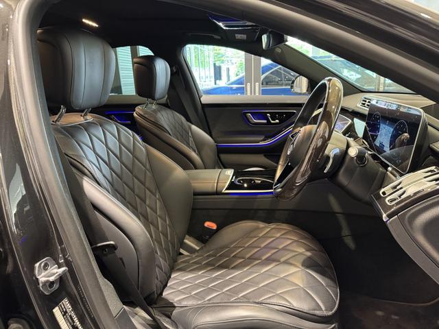 Ｓクラス Ｓ５００　４マチック　ＡＭＧラインパッケージ　黒革／弊社下取／ベーシックＰ／レザーエクスクルーシブＰ／ＡＲヘッドアップディスプレイ／３Ｄコックピット／パノラミックスライディングルーフ／シートヒーター・ベンチレーター／パフュームアトマイザー（8枚目）
