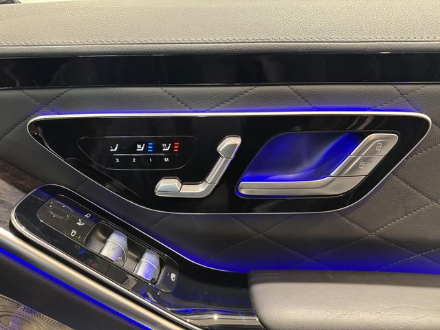 Ｓクラス Ｓ５００　４マチック　ＡＭＧラインパッケージ　黒革／弊社下取／ベーシックＰ／レザーエクスクルーシブＰ／ＡＲヘッドアップディスプレイ／３Ｄコックピット／パノラミックスライディングルーフ／シートヒーター・ベンチレーター／パフュームアトマイザー（15枚目）