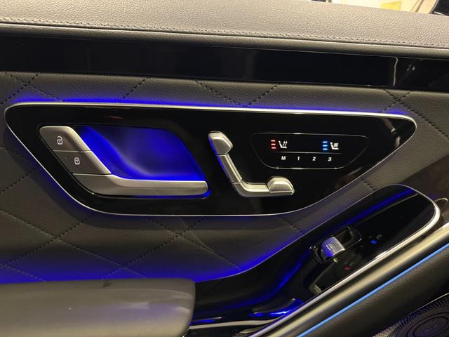 Ｓクラス Ｓ５００　４マチック　ＡＭＧラインパッケージ　黒革／弊社下取／ベーシックＰ／レザーエクスクルーシブＰ／ＡＲヘッドアップディスプレイ／３Ｄコックピット／パノラミックスライディングルーフ／シートヒーター・ベンチレーター／パフュームアトマイザー（30枚目）