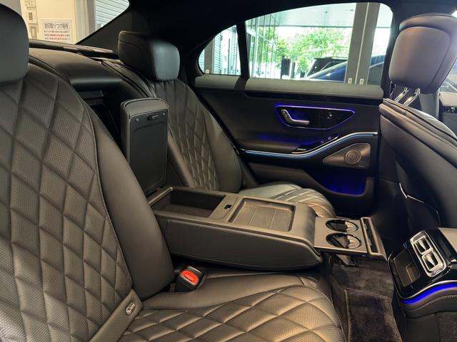 Ｓクラス Ｓ５００　４マチック　ＡＭＧラインパッケージ　黒革／弊社下取／ベーシックＰ／レザーエクスクルーシブＰ／ＡＲヘッドアップディスプレイ／３Ｄコックピット／パノラミックスライディングルーフ／シートヒーター・ベンチレーター／パフュームアトマイザー（36枚目）