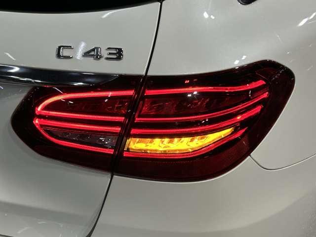 Cクラスステーションワゴン C43 4マチック ステーションワゴン クランベリーレッド内装/エアバランスPKG/アンビエントライト64色/ヘッドアップディスプレイ/ブルメスターサラウンド/フットトランクオープナー/シートヒーター/本革シート/レーダーセーフPKG(19枚目)