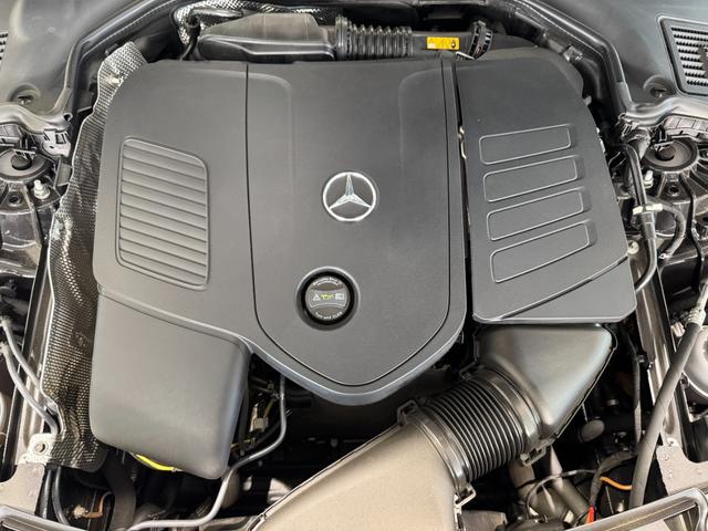 Ｃクラスステーションワゴン Ｃ２００ステーションワゴンアバンギャルドＡＭＧライＰ　弊社デモカーアップ／ＡＭＧライン／レザーエクスクルーシブＰＫＧ／ベーシックＰＫＧ／ドライバーズＰＫＧ／パノラミックスライディングルーフ／シートベンチレーター／本革シート／ヘッドアップディスプレイ（11枚目）