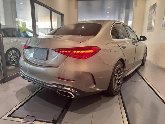 Ｃクラス Ｃ２００アバンギャルド　ＡＭＧラインパッケージ　弊社デモカーアップ／ＡＭＧライン／レザーエクスクルーシブＰＫＧ／ベーシックＰＫＧ／ドライバーズＰＫＧ／パノラマ／シートベンチレーター／本革シート／ヘッドアップディスプレイ／アンビエントライト（2枚目）