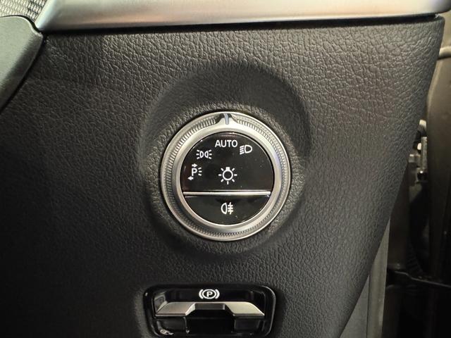 Ｃクラス Ｃ２００アバンギャルド　ＡＭＧラインパッケージ　弊社デモカーアップ／ＡＭＧライン／レザーエクスクルーシブＰＫＧ／ベーシックＰＫＧ／ドライバーズＰＫＧ／パノラマ／シートベンチレーター／本革シート／ヘッドアップディスプレイ／アンビエントライト（21枚目）