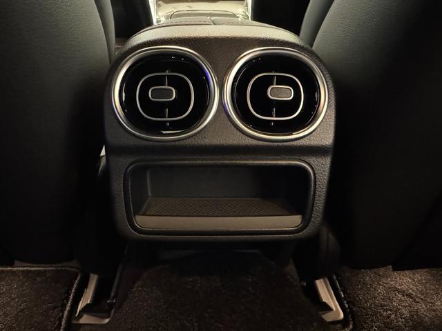 Ｃクラス Ｃ２００アバンギャルド　ＡＭＧラインパッケージ　弊社デモカーアップ／ＡＭＧライン／レザーエクスクルーシブＰＫＧ／ベーシックＰＫＧ／ドライバーズＰＫＧ／パノラマ／シートベンチレーター／本革シート／ヘッドアップディスプレイ／アンビエントライト（28枚目）