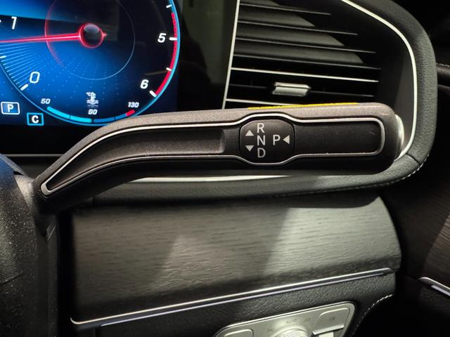 ＧＬＥ ＧＬＥ４００ｄ　４マチックスポーツ　デジタルインナーミラー／パノラマ／温冷カップホルダー／リアエアコン／パワーシート／シートヒーター／アンビエントライト／全方位カメラ／ドラレコ／Ｂｌｕｅｔｏｏｔｈ接続／ナッパーレザー／認定中古車２年保証（19枚目）