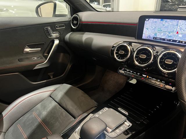 Aクラスセダン A200d セダン AMGライン 弊社下取/1オーナー/アドバンスドパッケージ/360°カメラ/ナビゲーションP/ヘッドアップディスプレイ/メモリ付きパワーシート/シートヒーター/パークトロニック/プライバシーガラス/キーレスゴー/認(15枚目)