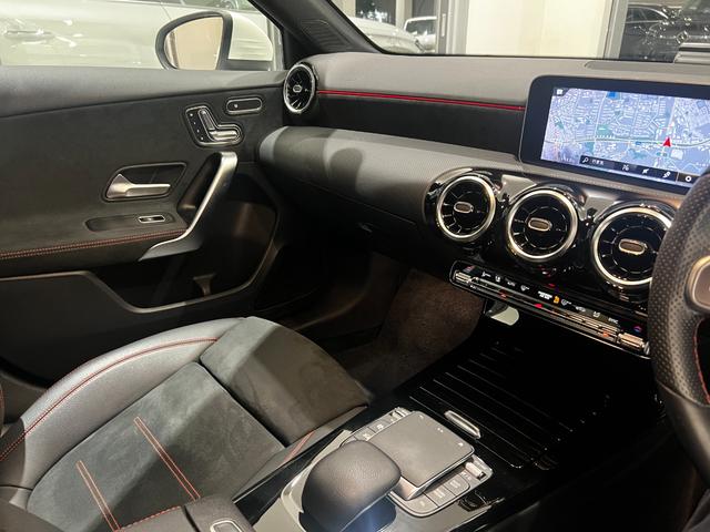 Aクラスセダン A200d セダン AMGライン 弊社下取/1オーナー/アドバンスドパッケージ/360°カメラ/ナビゲーションP/ヘッドアップディスプレイ/メモリ付きパワーシート/シートヒーター/パークトロニック/プライバシーガラス/キーレスゴー/認(16枚目)