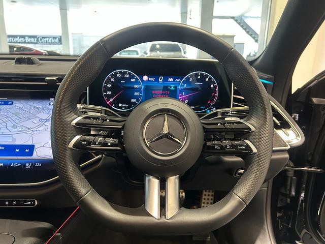 Eクラス E200 アバンギャルド AMGラインパッケージ フルオプション/デジタルインテリアP/アドバンスドP/レザーEX/黒革/パフュームアトマイザー/パノラマルーフ/メモリ付きパワーシート/シートヒーター・ベンチレーター/MBUXスーパースクリーン/新車(13枚目)