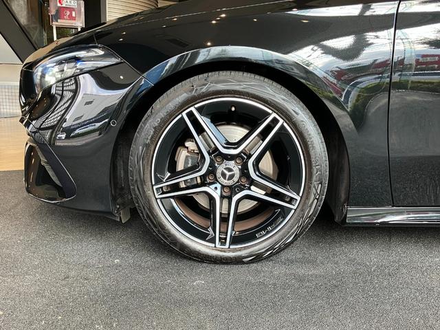 Aクラス A200d AMGラインパッケージ 当社デモカーアップ/アドバンスドパッケージ/パノラマ/ヘッドアップディスプレイ/360°カメラ/AMGラインパッケージ/メモリー付パワーシート/シートヒーター/アンビエントライト/ワイヤレスチャージ(9枚目)