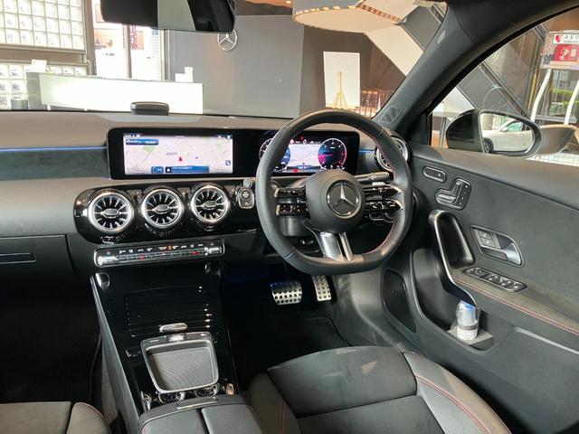 Aクラス A200d AMGラインパッケージ 当社デモカーアップ/アドバンスドパッケージ/パノラマ/ヘッドアップディスプレイ/360°カメラ/AMGラインパッケージ/メモリー付パワーシート/シートヒーター/アンビエントライト/ワイヤレスチャージ(10枚目)