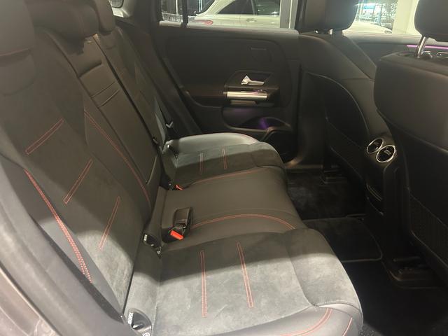 EQA EQA250+ AMGラインパッケージ 弊社デモカーアップ/1オーナー/アンビエントライト/全方位カメラ/メモリ付きパワーシート/シートヒーター/フットトランクオープナー/MBUX/レザーARTICOシート/ルーフレール/新車保証継承(9枚目)