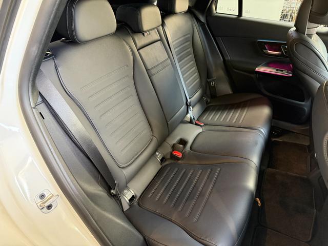 ＧＬＣ ＧＬＣ２２０ｄ　４マチック　ドライバーズパッケージ　当社デモカーアップ　ＡＭＧライン　ＡＭＧレザーエクスクルーシブパッケージ　ドライバーズパッケージ　パノラミックスライディングルーフ　リアアクスルステアリング　シートヒーター　シートベンチレーター（7枚目）