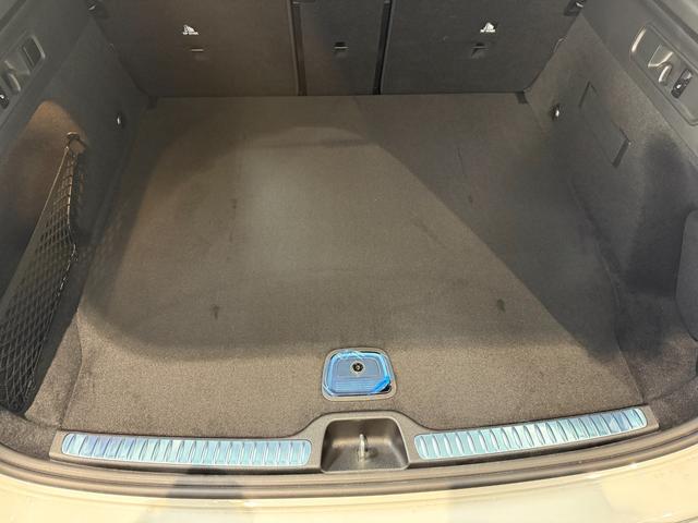 ＧＬＣ ＧＬＣ２２０ｄ　４マチック　ドライバーズパッケージ　当社デモカーアップ　ＡＭＧライン　ＡＭＧレザーエクスクルーシブパッケージ　ドライバーズパッケージ　パノラミックスライディングルーフ　リアアクスルステアリング　シートヒーター　シートベンチレーター（8枚目）